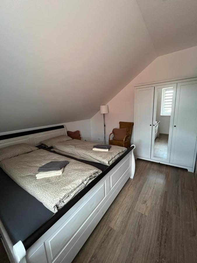 Apartmany Tobias Besiny Exterior foto